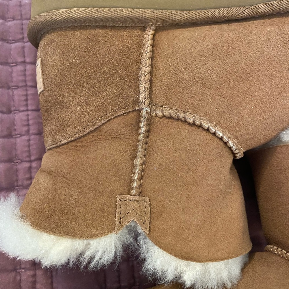 Euc Ugg Mini Bailey Button Boots - image 6
